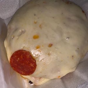 Meet your Posher, Karlita